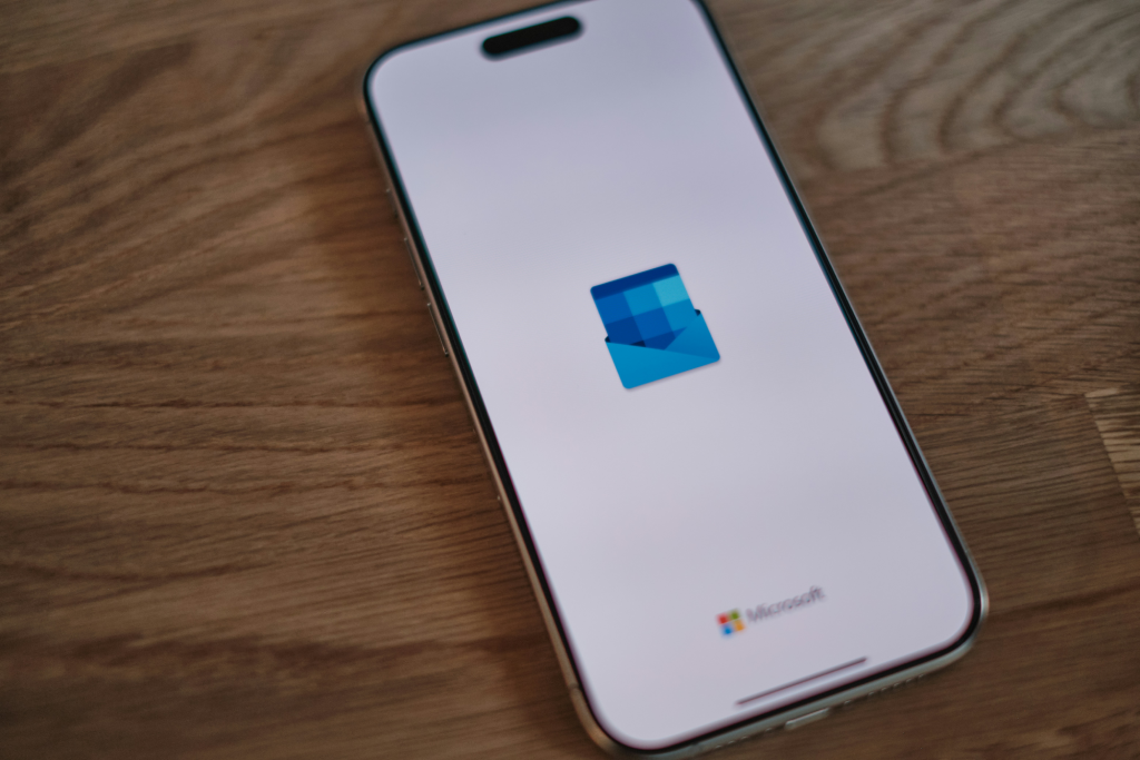 How to Set Out of Office Outlook App Status – A Step by Step Guide