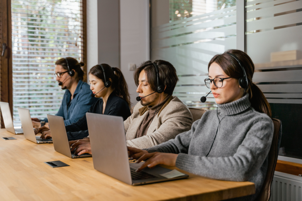 Help Desk Support – Best Practices to Hire the Right Support