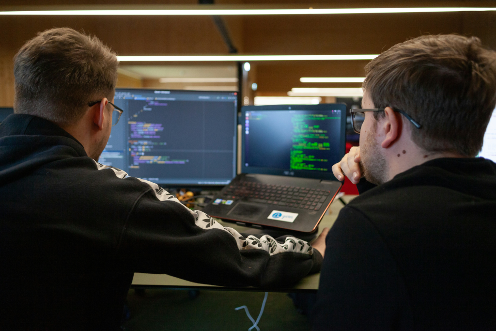 The Role of IT Security Services in Cyber Defence